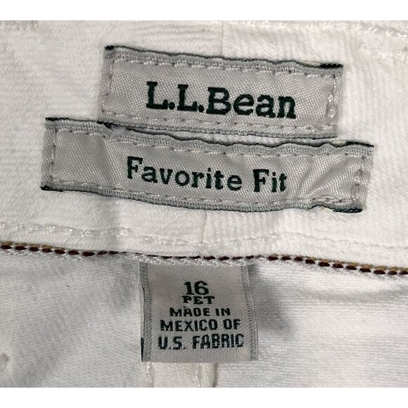 L.L. Bean Favorite Fit White Jeans Size 16P - Picture 3 of 5